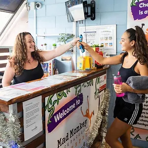 https://mad-monkey-backpackers-waterfront.queenslandhotels.net