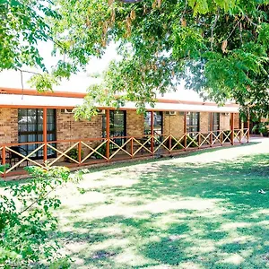 https://clermont-country-motor-inn.queenslandhotels.net
